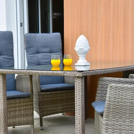 Antike & Modern Deluxe Günzburg