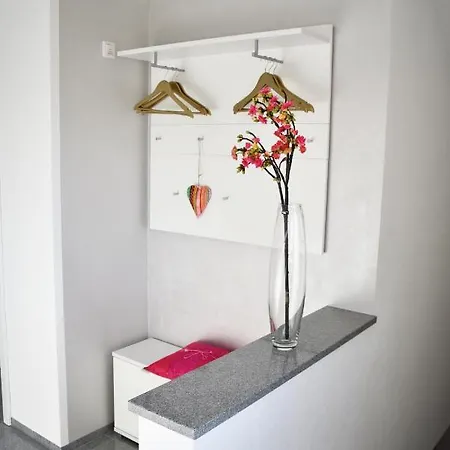 Antike & Modern Deluxe Apartment Guenzburg
