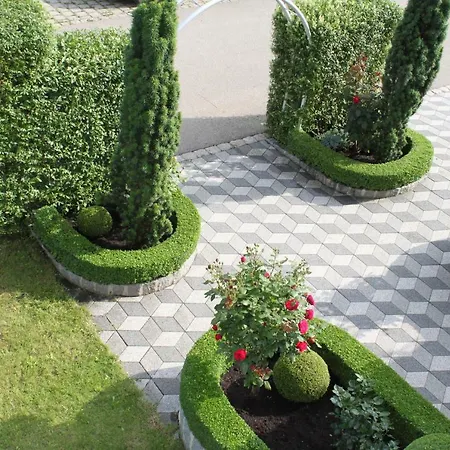 Antike & Modern Deluxe